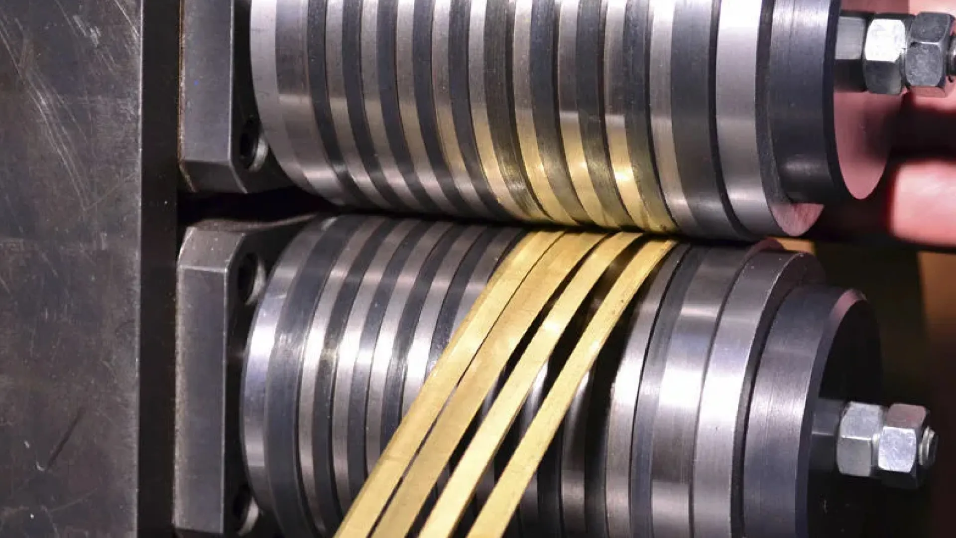 Волочение струна для крепления СББ, ПББ