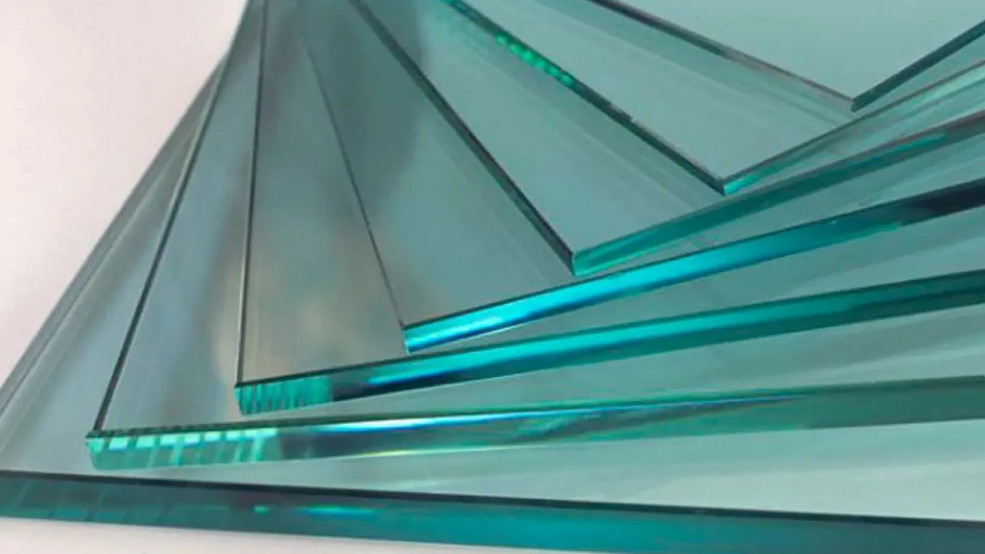 Стекло листовое 8 мм  1.605х2.55 м прозрачное